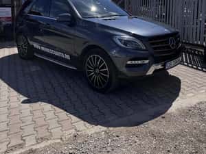 MERCEDES-BENZ ML 350 (2013) 3.0 V6 DIESEL – FULL OPTIONS! — miniatura 1