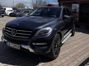 MERCEDES-BENZ ML 350 (2013) 3.0 V6 DIESEL – FULL OPTIONS! — miniatura 3