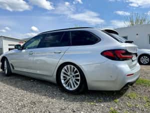 Bmw 530d xDrive 286cp 2021 106000km avariat — miniatura 10