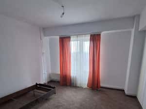 Centru Civic 3 camere, 2 bai, bucatarie pentru muncitori — miniatura 4