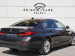 BMW 530E X-Drive Plug-In Hybrid 292 CP — miniatura 3