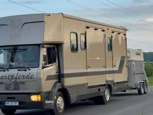 Mercedes Camion cai transport