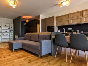 Apartament deosebit cu 2 camere, Terasa, Garaj, Azoria Zorilor — miniatura 6
