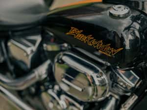 Honda Shadow Black Widow VT750DC — miniatura 3