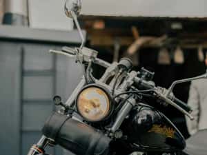 Honda Shadow Black Widow VT750DC — miniatura 4