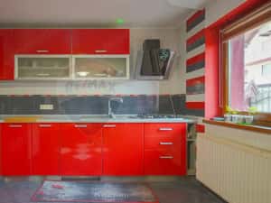 Casă cu garaj și panouri fotovoltaice – Codlea! — miniatura 6