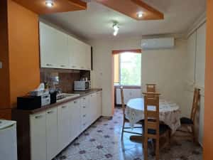 Apartament cu 2 camere - 53mp - Zona Lipovei — miniatura 3