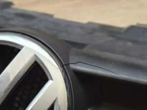 Grila+emblema VW Polo 6R 2009-2014 — miniatura 4