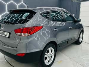 HYUNDAI IX35 - VEHICUL SECOND-HAND CU GARANȚIE — miniatura 3