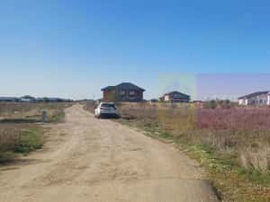 Săbăreni, teren rezidential 6290 mp, cu 52m FS, utilitati in apropiere — miniatura 4