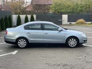 VW Passat 2.0 Tdi 140 cp — miniatura 5