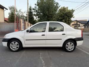 Dacia Logan Laureat Exemplar 18.000km 1.4 Benzina Unic Proprietar — miniatura 6