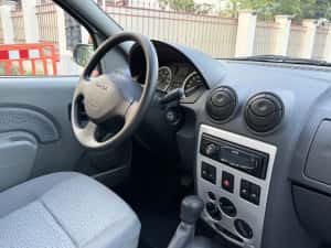Dacia Logan Laureat Exemplar 18.000km 1.4 Benzina Unic Proprietar — miniatura 9