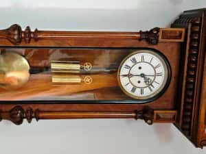 Ceas de perete cu pendul si 2 greutati Kienzle — miniatura 9