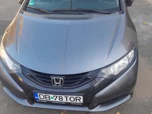 Honda Civic Manuală 120 HP Diesel — miniatura 2