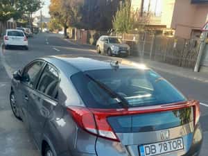 Honda Civic Manuală 120 HP Diesel — miniatura 4