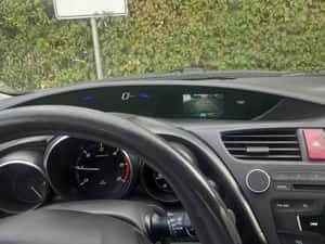 Honda Civic Manuală 120 HP Diesel — miniatura 7