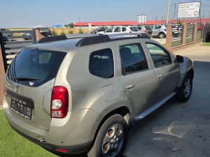 Dacia Duster 4x4 —-1,5 D —-5400€ — miniatura 3
