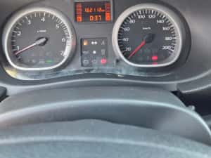 Dacia Duster 4x4 —-1,5 D —-5400€ — miniatura 6