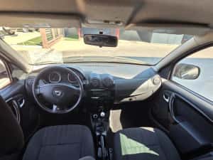 Dacia Duster 4x4 —-1,5 D —-5400€ — miniatura 7
