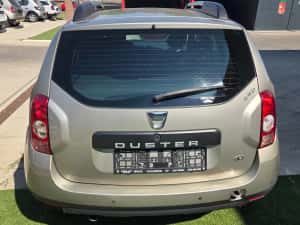 Dacia Duster 4x4 —-1,5 D —-5400€ — miniatura 8