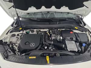Mercedes-Benz GLA 250 Hibrid 163 HP Automată - Second Hand — miniatura 7