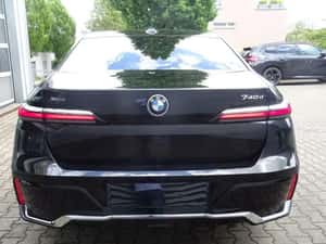 BMW 740 nou, 299 CP, 2026, București Sectorul 1 — miniatura 3