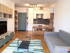 Central, apartament 2 camere  si loc de parcare subteran — miniatura 1