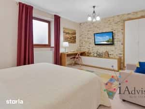 Garsonieră pretabilă pentru regim hotelier — Centru Istoric, Brașov — miniatura 4
