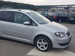 Vw Touran 2.0 TDI BMM DSG — miniatura 5