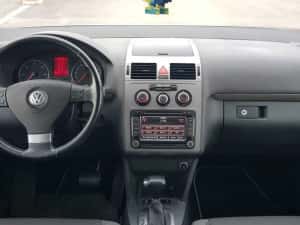 Vw Touran 2.0 TDI BMM DSG — miniatura 7