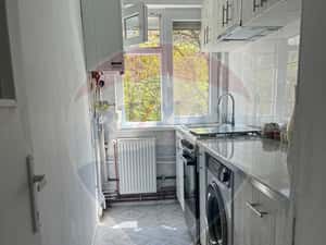 Apartament cu 3 camere de închiriat în zona Cetatii — miniatura 4