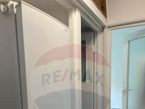 Apartament cu 3 camere de închiriat în zona Cetatii — miniatura 5