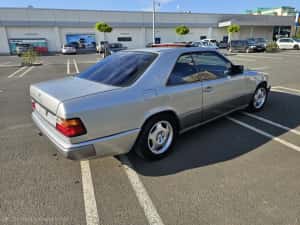 Mercedes W124 Coupe 230 CE 1988 Automat — miniatura 9