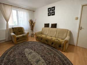 Apartament 3 camere decomandate | Astra | Etaj 1 | Zonă excelentă — miniatura 2