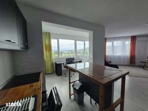 Apartament modern cu birou și panoramă deschisă – zona BMW. — miniatura 6