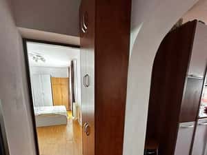 apartament cu doua camere de inchiriat