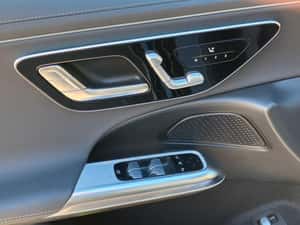 Mercedes-Benz E 300 Berlină Hibrid 2024, 8600 km — miniatura 6