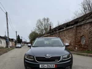 Skoda Octavia Scout 2.0 DSG 4X4 — miniatura 10