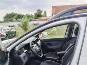 Dacia Daster Model2021./Dizel 1.5/116 cp/6 viteze/navigație /clima/ — miniatura 8