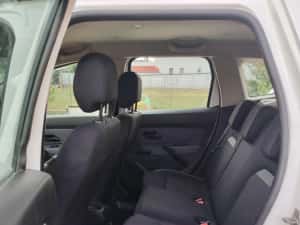 Dacia Daster Model2021./Dizel 1.5/116 cp/6 viteze/navigație /clima/ — miniatura 9