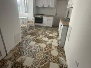 Apartament 3 camere, Sala palatului! — miniatura 6