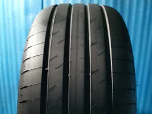 235/45 R19 - goodyear 2 bucati