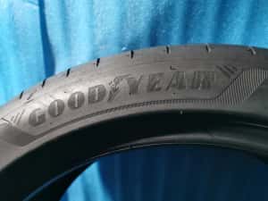 235/45 R19 - goodyear 2 bucati — miniatura 5