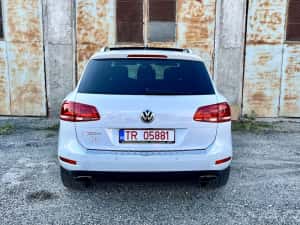 Volkswagen Touareg Exclusive — miniatura 3