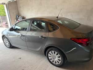 Opel Astra 2019, 38.200 km, Second Hand — miniatura 3
