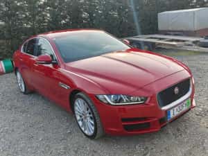 Jaguar XE  AWD stare foarte bună îngrijită ca nouă — miniatura 1