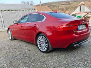 Jaguar XE  AWD stare foarte bună îngrijită ca nouă — miniatura 3