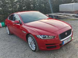 Jaguar XE  AWD stare foarte bună îngrijită ca nouă — miniatura 9