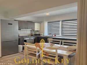 Apartament modern la cheie! Parcare inclusa! Zona Petrom — miniatura 1